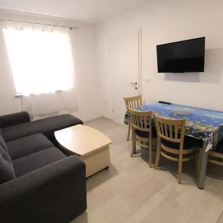 Apartments With Parking Space Basanija, Umag - 27263 Savudrija