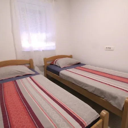 Apartments With Parking Space Basanija, Umag - 27263 *